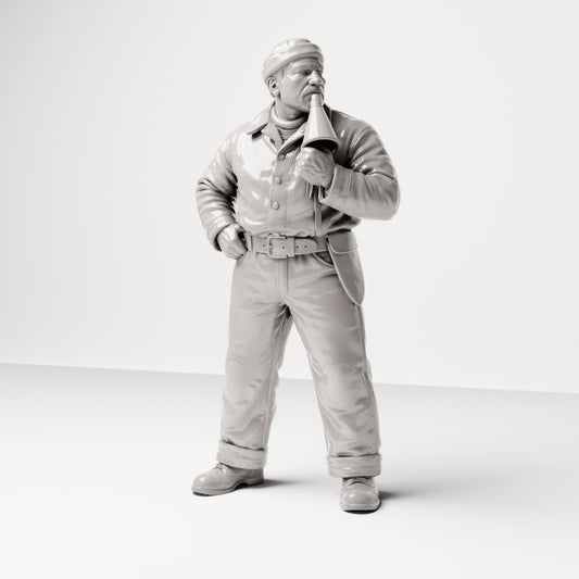 Produktová fotografie dioramatu 0: Historická dioramatická figurka: lodník s mluvicí troubou z 20.-30. let 20. století (sc18)