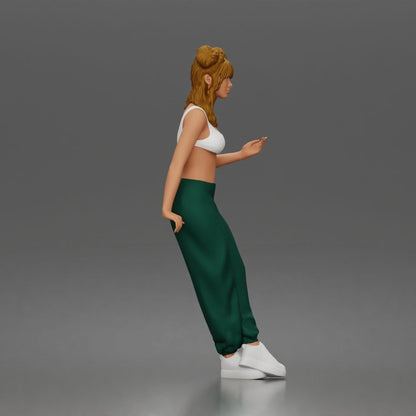 Dioramatický model - produktová fotografie 5: Stojící figurka ženy v plavkách bez ramínek (a198)