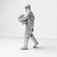 Diorama Modellbau Produktfoto 6: Stehende Figur: Tierpfleger mit offenem Futtereimer (a191)