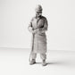 Stehende Figur: Schweißer mit MIG-Schweißbrenner & Schutzkleidung (Ref. Nr. 481) - Studioansicht 1 mit Schweißgerät und Schlauch