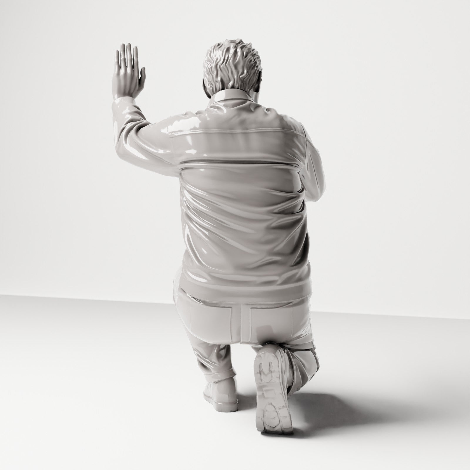 Klečící figurka: myč aut s houbou (ref. č. 483) - kompletní studiový pohled 3