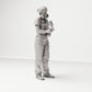 Stehende Figur: Mann in Latzhose mit Atemschutzmaske & Handgerät (Ref. Nr. 490) - vollständige Studioansicht 1