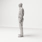 Stehende Figur: Mann mit Sonnenbrille & Langarmhemd (Ref. Nr. 507) - vollständige Studioansicht 3
