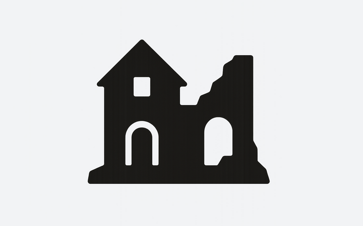 Gebäude, Ruinen & große Geländeteile